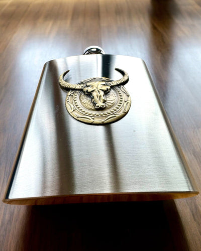 Bizon Flask – Cantil Estiloso com Motivo de Bisão - possibilidade de personalização com gravação para presente