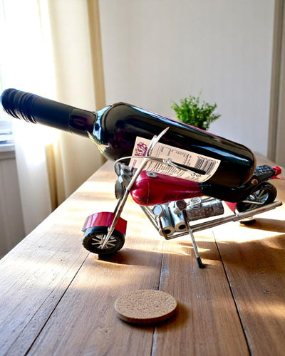 Suporte de Vinho Metálico 40 cm de comprimento, em forma de motocicleta com possibilidade de gravação para presente