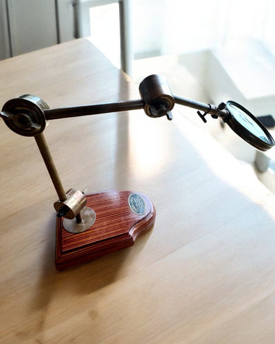 Lupa artesanal "Royal Magnifier" com base e suporte ajustável - possibilidade de personalização com gravação para presente
