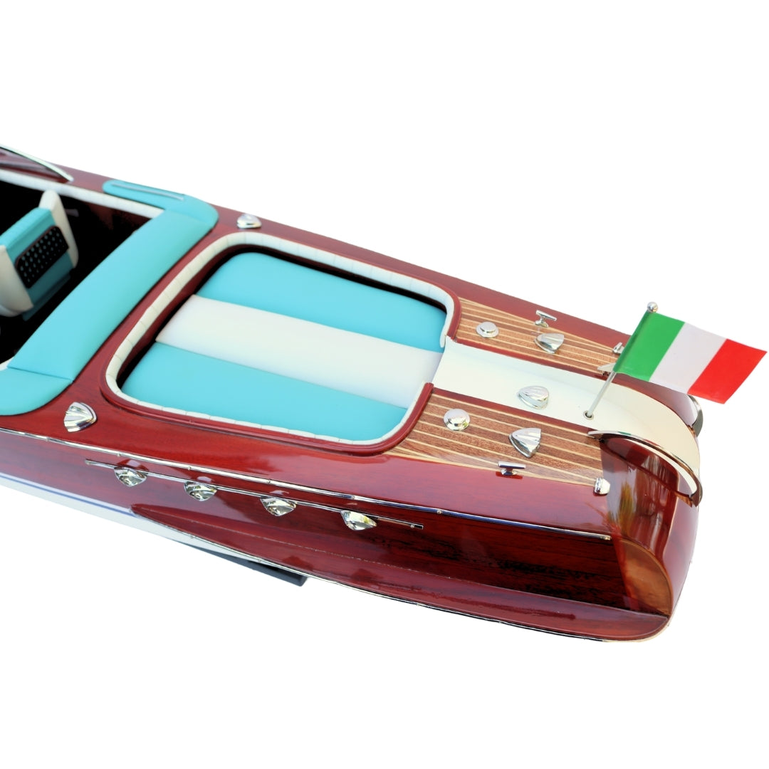 Modelo exclusivo de lancha Riva Aquarama 87cm com possibilidade de personalização por gravação