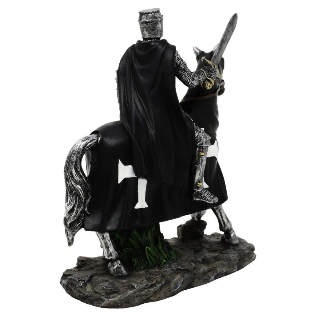 Figura Decorativa Cavaleiro a Cavalo 22 cm com Possibilidade de Gravação Personalizada - Decoração Elegante em Poliresina para Presente a Amantes de História e Idade Média