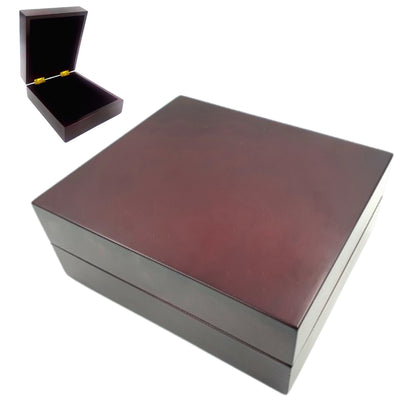 Caixa de presente em madeira 14 x 16 x 6,7 cm em cor cereja escura com forro de feltro e possibilidade de personalização por gravação