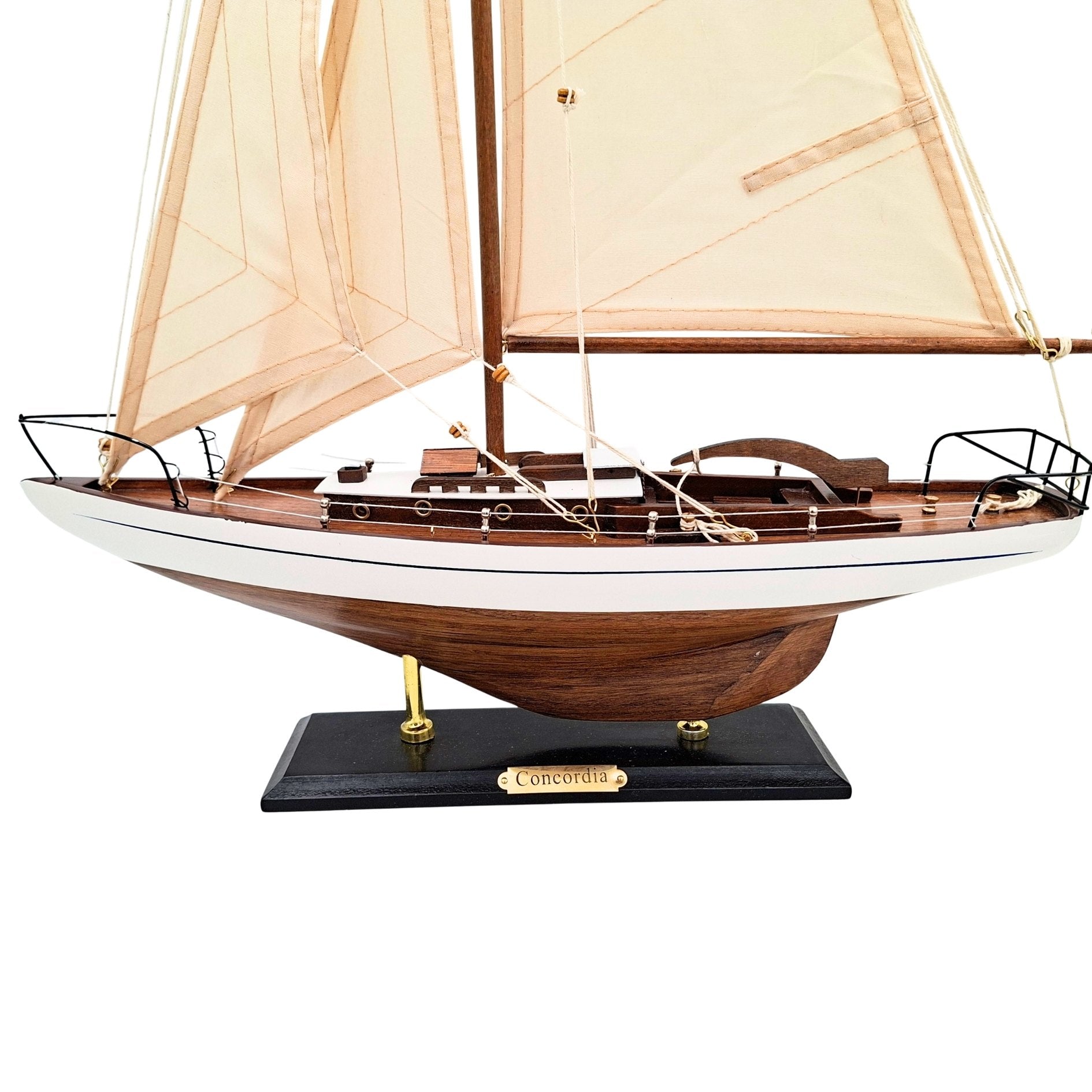 Modelo de Iate à Vela 66 cm com possibilidade de personalização por gravação
