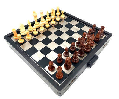 Conjunto de Xadrez Elegante em Madeira e Metal 33x33cm com Possibilidade de Personalização por Gravação