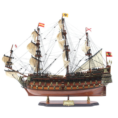 Modelo do veleiro San Felipe 80cm, com possibilidade de personalização por gravação