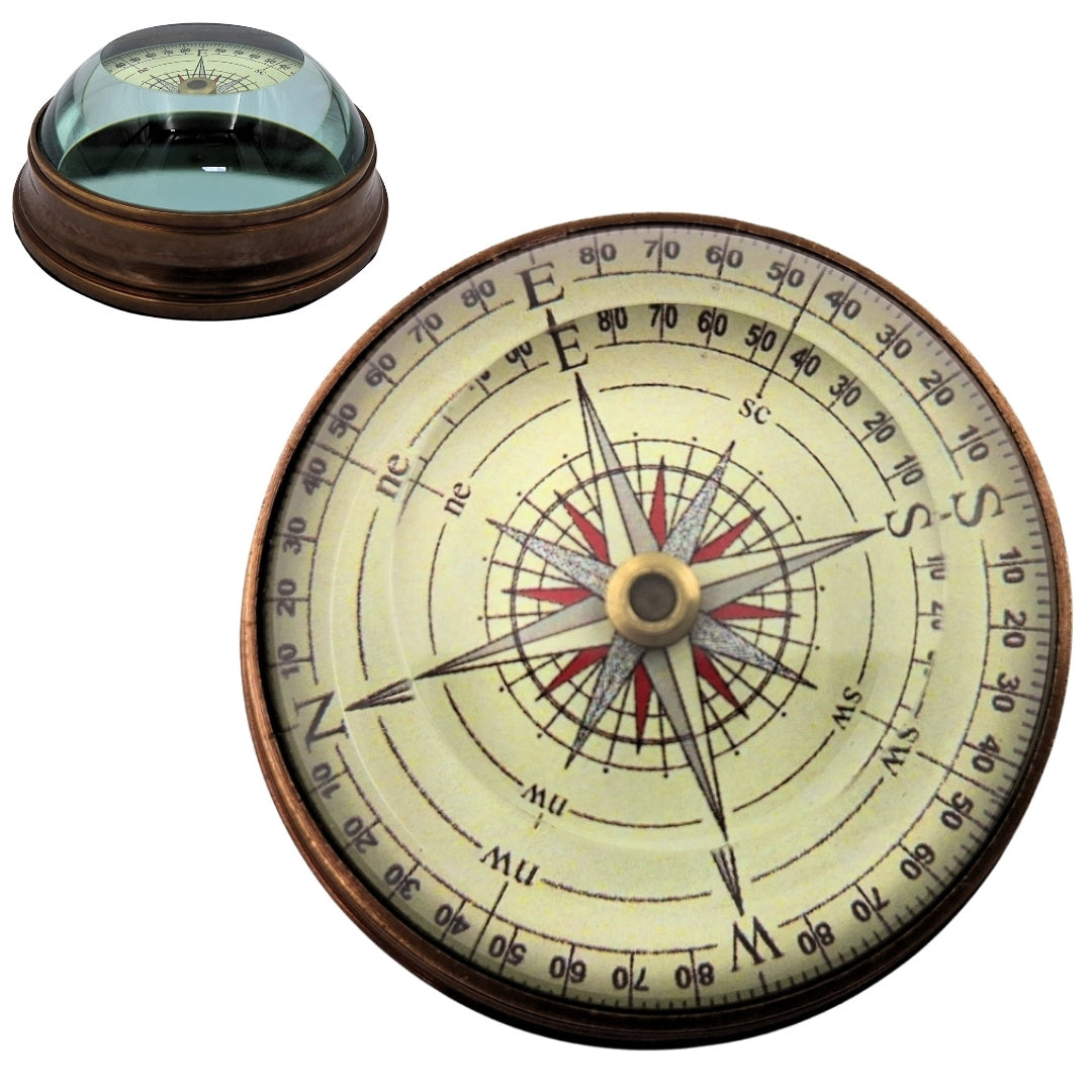 Bússola Estilosa de Lente em Latão e Vidro com Possibilidade de Personalização por Gravação - Gadget Retro para Secretária, Presente Ideal para Viajante - Diâmetro 6,3 cm, Altura 3 cm, Cor Bege, Vermelho e Preto