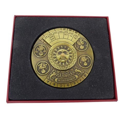 Calendário Perpétuo Renascentista com Gravação - Presente Personalizado para os Anos 1600-2799, Decoração Elegante para Escritório, Diâmetro 9 cm, Estilo Renascentista