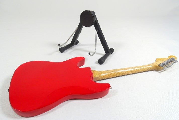 Mini guitarra Dire Straits Mark Knopfler MGT-0581 com possibilidade de personalização com gravação