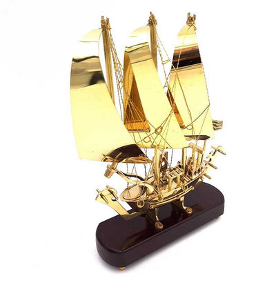 Navio Elegante em Latão com Base de Madeira 30 cm com Possibilidade de Personalização por Gravação