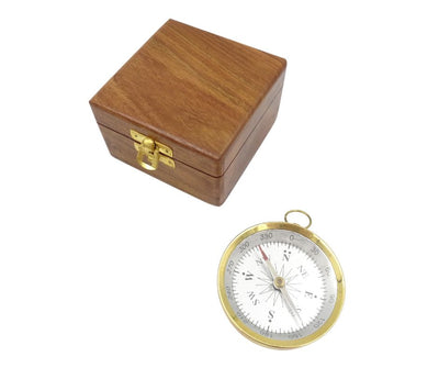 Bússola de latão em caixa de madeira com possibilidade de personalização por gravação - presente elegante para amantes da marinharia, diâmetro 7,5 cm, altura 1,5 cm