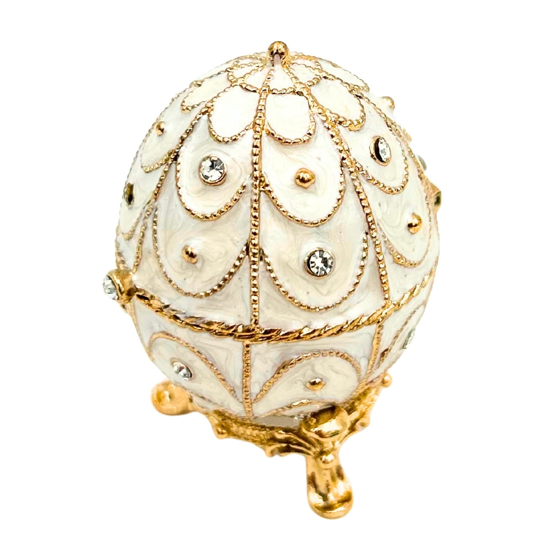 Caixa Exclusiva Ovo Fabergé Metálica com Cristais em Cor Branco-Dourado com Possibilidade de Personalização por Gravação