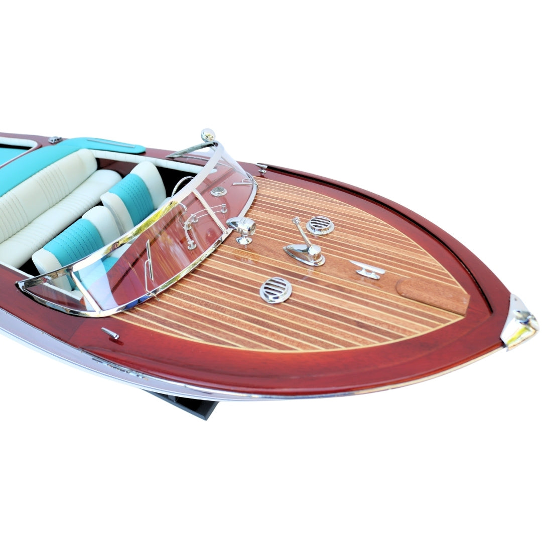 Modelo exclusivo de lancha Riva Aquarama 87cm com possibilidade de personalização por gravação
