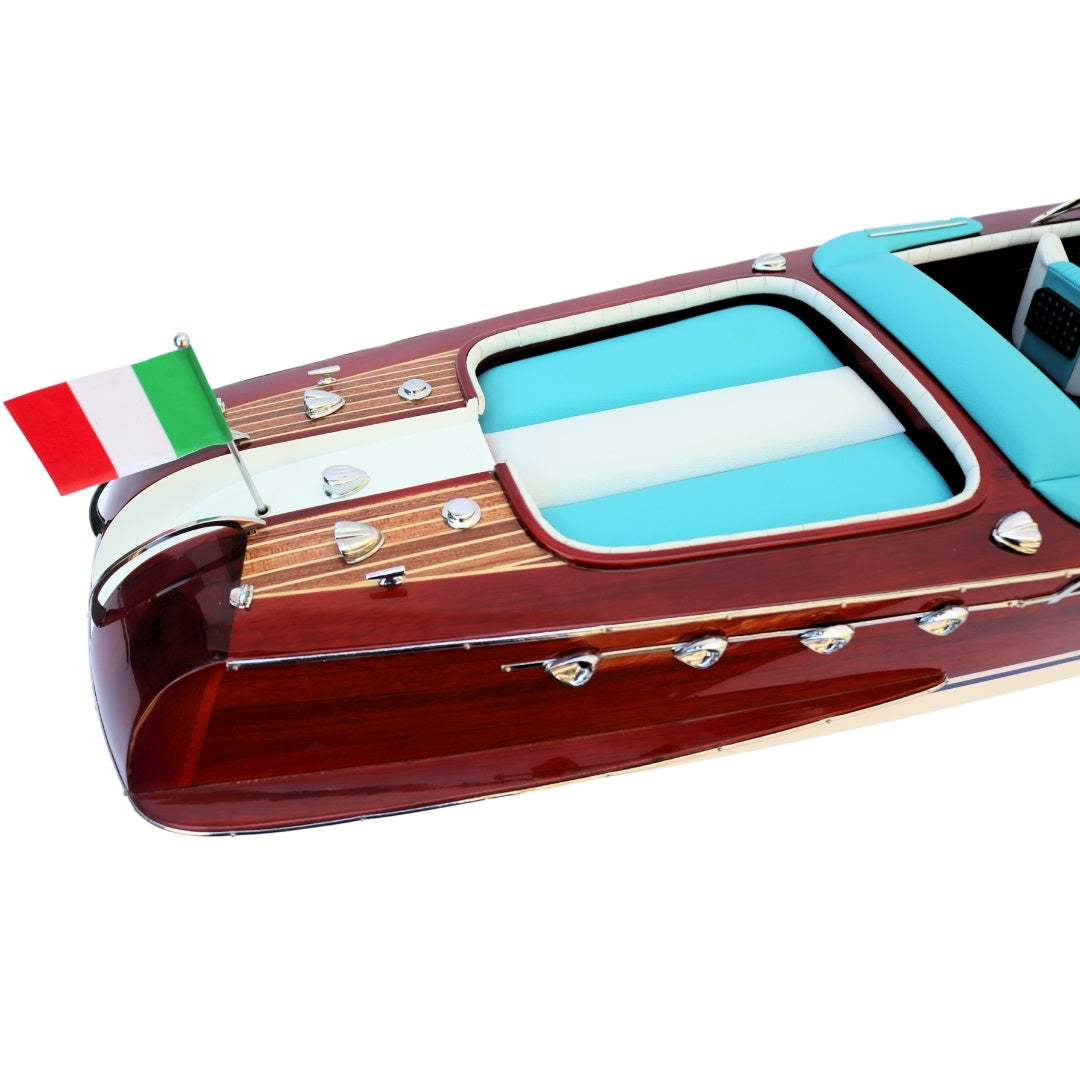Modelo exclusivo de lancha Riva Aquarama 87cm com possibilidade de personalização por gravação