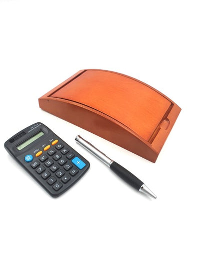 Caneta e calculadora em caixa de madeira elegante G133H com forro creme, possibilidade de personalização por gravação, ideal para presente, dimensões 210 x 120 x 40 mm