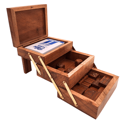 Conjunto Elegante de Jogos 3 em 1 com Gravação Personalizada - Cartas, Dados, Dominó em Caixa de Madeira com Decorações em Latão - Presente Ideal para Amantes de Jogos - Dimensões 12 x 9,5 x 10,5 cm