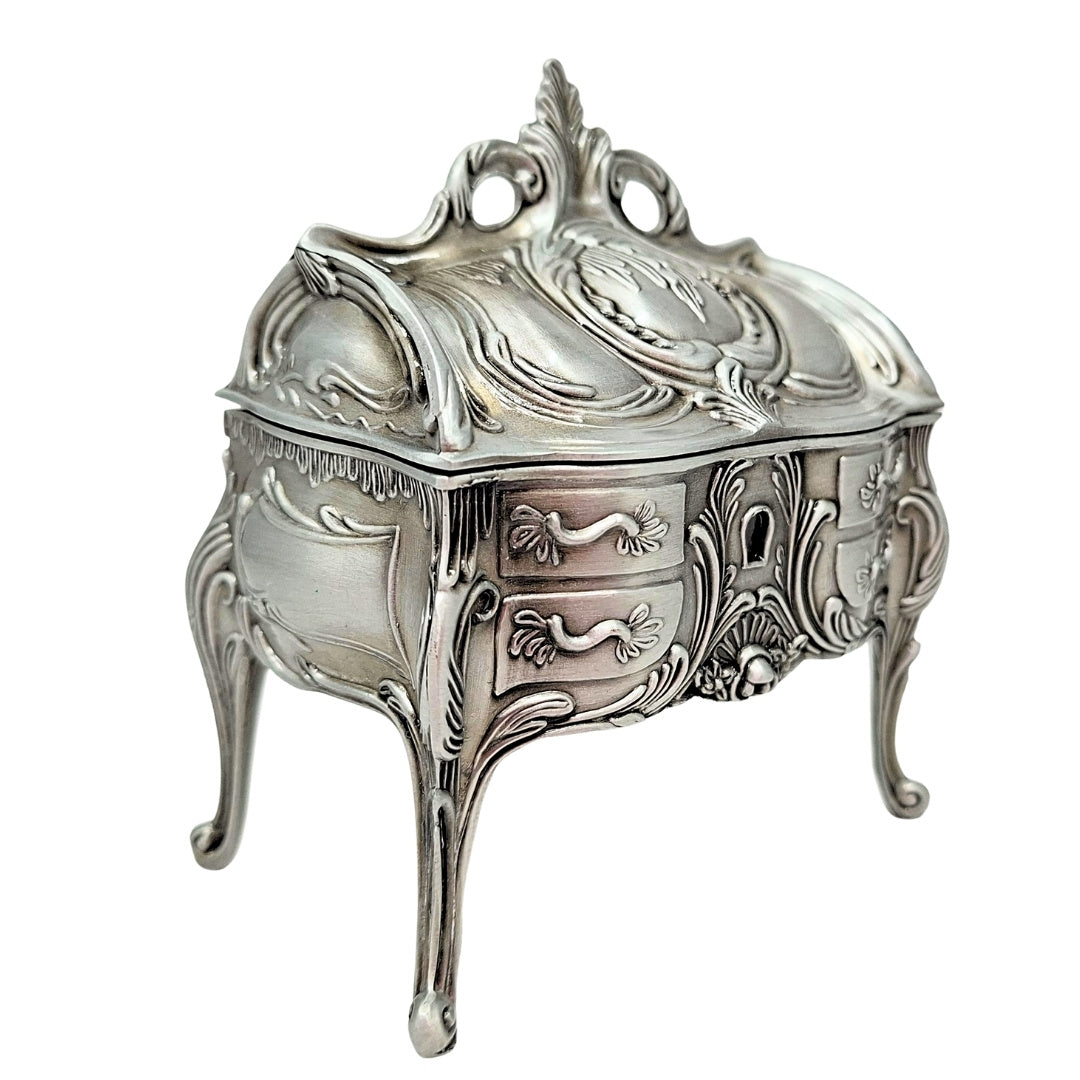 Caixa de Joias Metálica Prateada Retro 2056M com Possibilidade de Gravação - Presente Elegante para o Dia da Mãe ou Aniversário, Dimensões 9,7 x 10 x 6,7 cm, Estilo Rococó com Ornamentação Floral