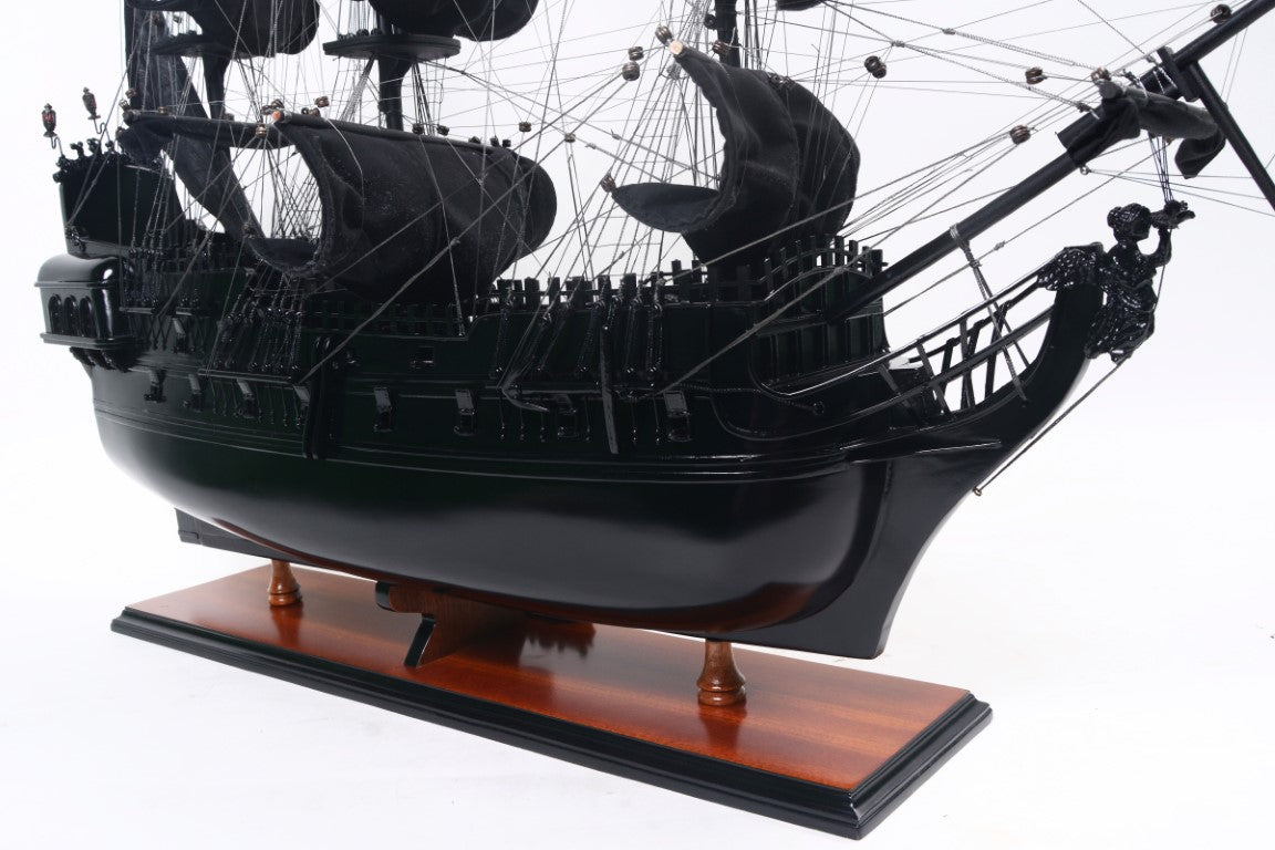 Modelo de Navio Pirata Pérola Negra BP80R com Possibilidade de Personalização por Gravação, comprimento 89 cm, presente exclusivo para qualquer ocasião, artesanato artístico, base em madeira