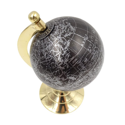 Globo decorativo Black & Gold com possibilidade de gravação personalizada – acessório elegante para presente, altura 20 cm, base de latão, mapa preto com inscrições prateadas