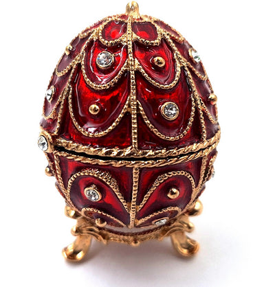 Caixa de metal exclusiva Fabergé com cristais em cor vermelho e dourado, possibilidade de personalização por gravação, ideal para presente, dimensões 5,5x6,5 cm