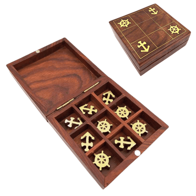 Jogo do galo náutico em madeira com gravação - Presente personalizado para velejadores, dimensões 10x10 cm, design elegante com detalhes em latão