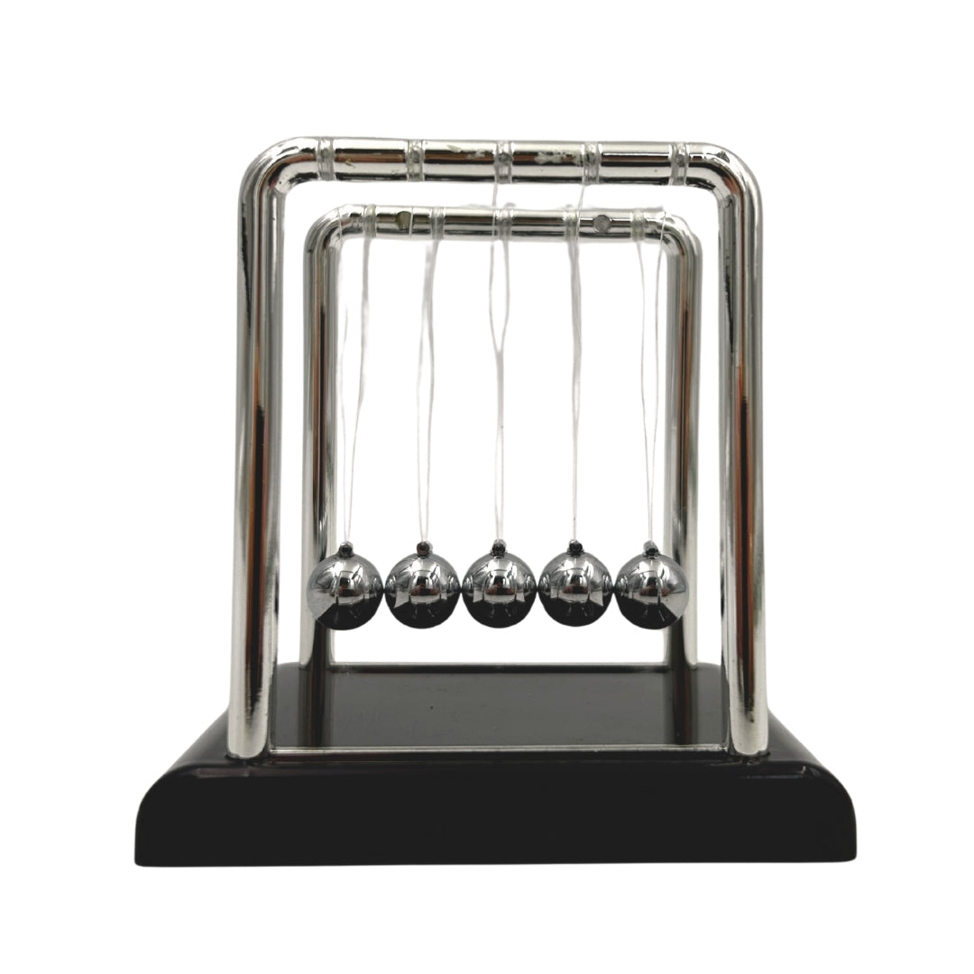 Pêndulo de Bolas de Newton com Gravação – Gadget Antiestresse Elegante para Secretária, Ideal para Presente – Altura 9 cm, Bolas de Aço, Design Minimalista