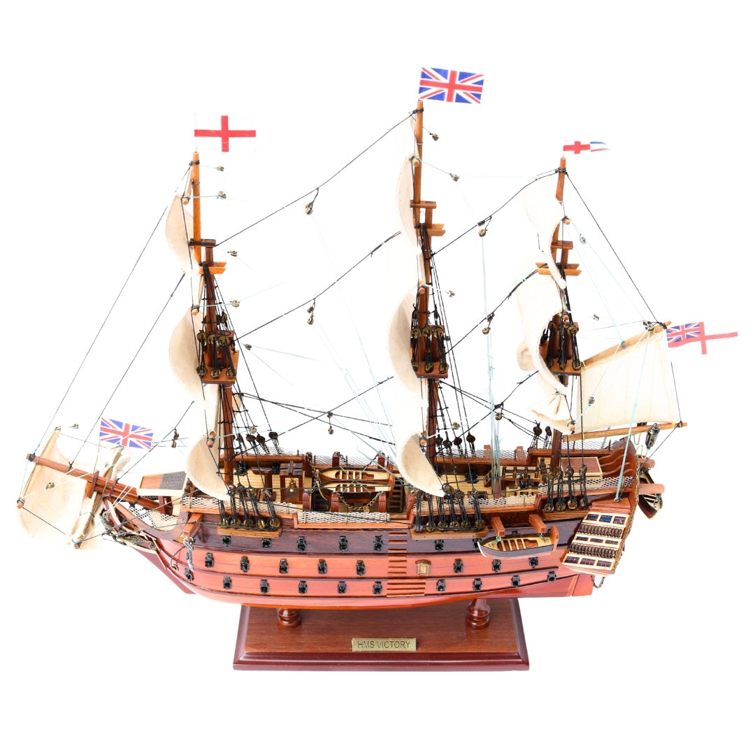 Modelo do veleiro HMS Victory montado 54 cm - Réplica feita à mão com possibilidade de personalização por gravação - Presente ideal para amantes da vela - Alta qualidade, base de madeira elegante