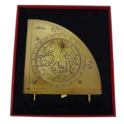 Quadrante Solar de Latão Gunter H39 com base de madeira, possibilidade de personalização por gravação, presente ideal para amantes da astronomia, altura 17 cm, embalagem elegante para presente