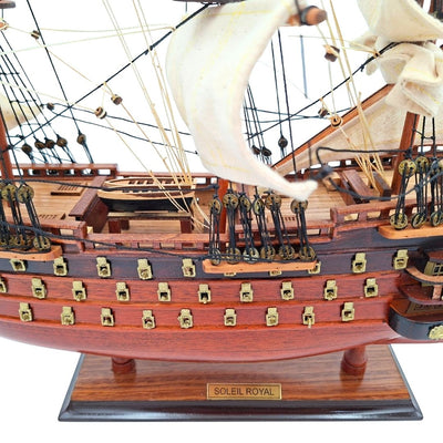Modelo do veleiro Soleil Royal montado 46 cm - Feito à mão em madeira exótica com possibilidade de personalização por gravação