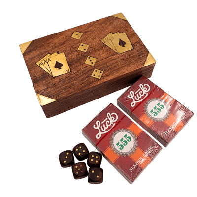 Conjunto Elegante para Jogo com Dois Baralhos e Dados em Estojo de Madeira com Decorações em Latão - Gravação Personalizada
