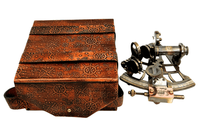Sextante retro de latão em estojo de couro - instrumento de navegação elegante com possibilidade de gravação - presente ideal para amantes de vela e história - dimensões 13x12x7 cm