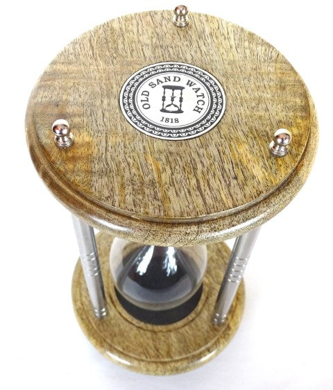 Ampulheta de Latão e Madeira 10 min com Gravação - Presente Elegante na Cor Preta, Altura 25 cm, Feita de Metal, Vidro e Madeira de Manga