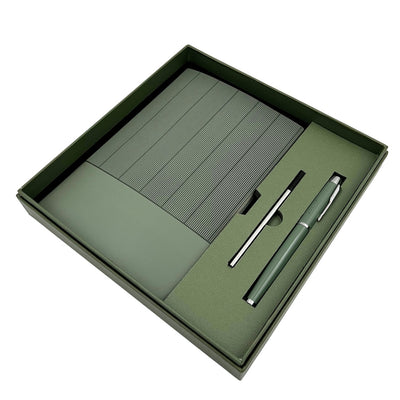 Conjunto Elegante para Presente com Gravação Personalizada - Caderno de Pele A5 Verde Oliva com Caneta e Recarga em Caixa de Presente Estética