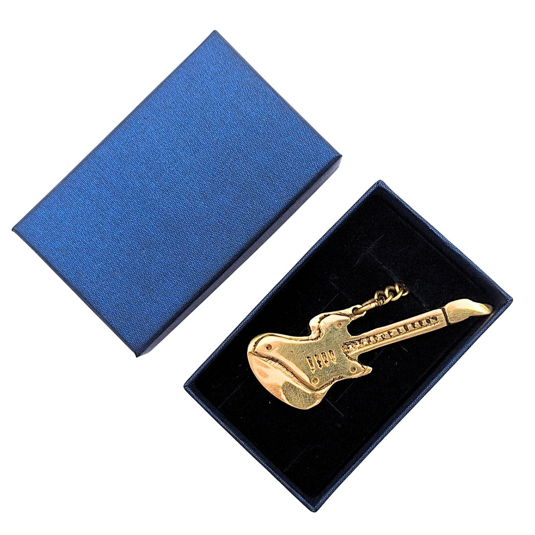 Mosiężny Brelok do Kluczy w Kształcie Gitary z Możliwością Personalizacji Grawerem – Elegancki Prezent dla Gitarzysty i Miłośnika Muzyki, 10 cm, Granatowe Pudełko