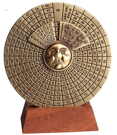 Calendário Perpétuo Renascentista com Gravação - Presente Personalizado para os Anos 1600-2799, Decoração Elegante para Escritório, Diâmetro 9 cm, Estilo Renascentista