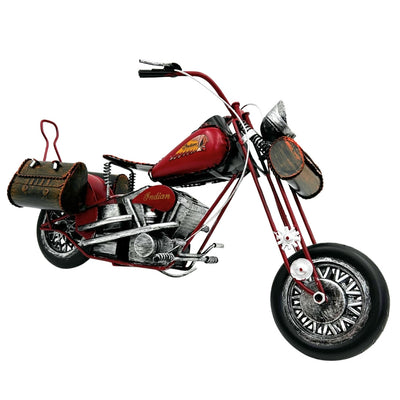Modelo clássico grande de motocicleta chopper em metal na cor vermelha com possibilidade de personalização por gravação