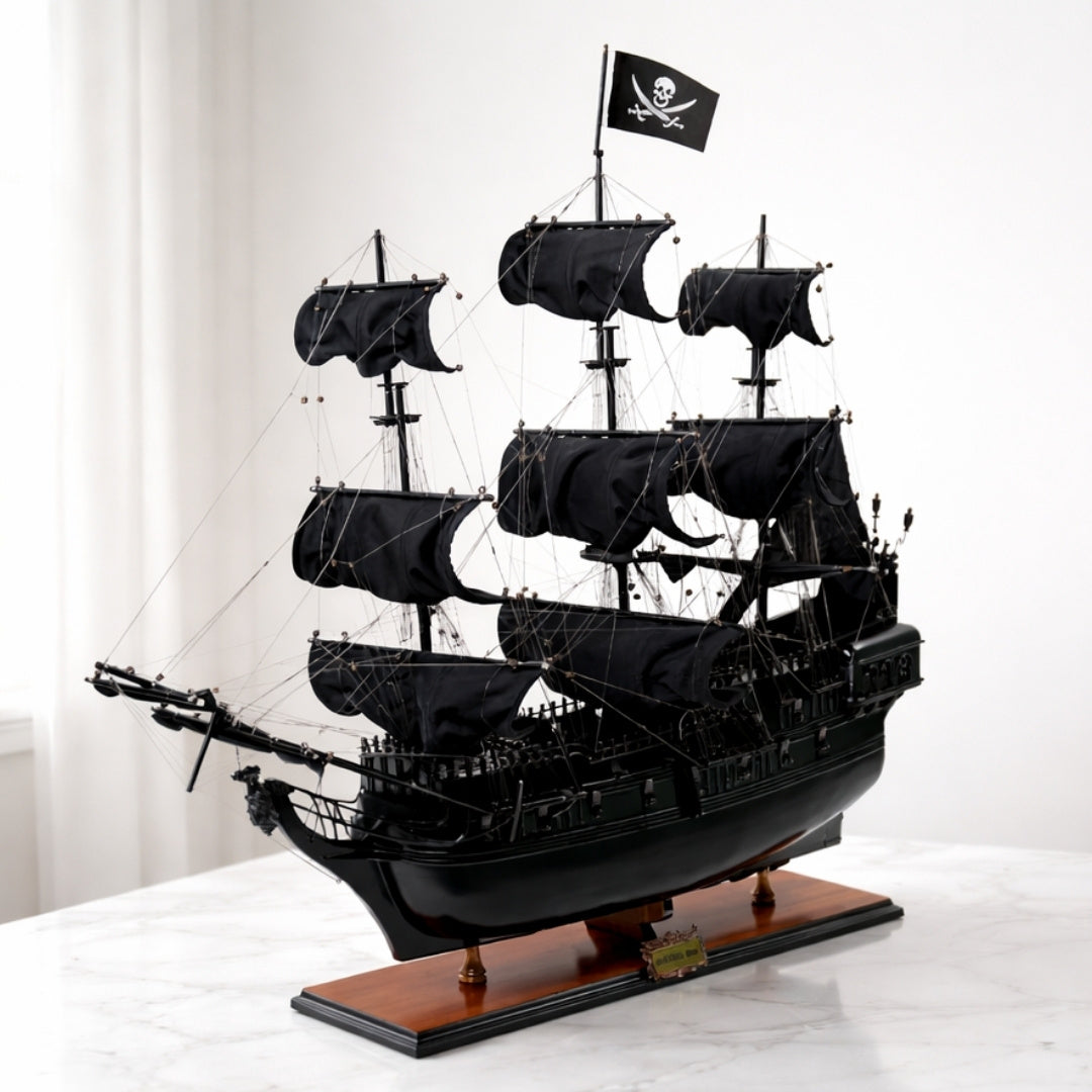 Modelo de Navio Pirata Pérola Negra BP80R com Possibilidade de Personalização por Gravação, comprimento 89 cm, presente exclusivo para qualquer ocasião, artesanato artístico, base em madeira