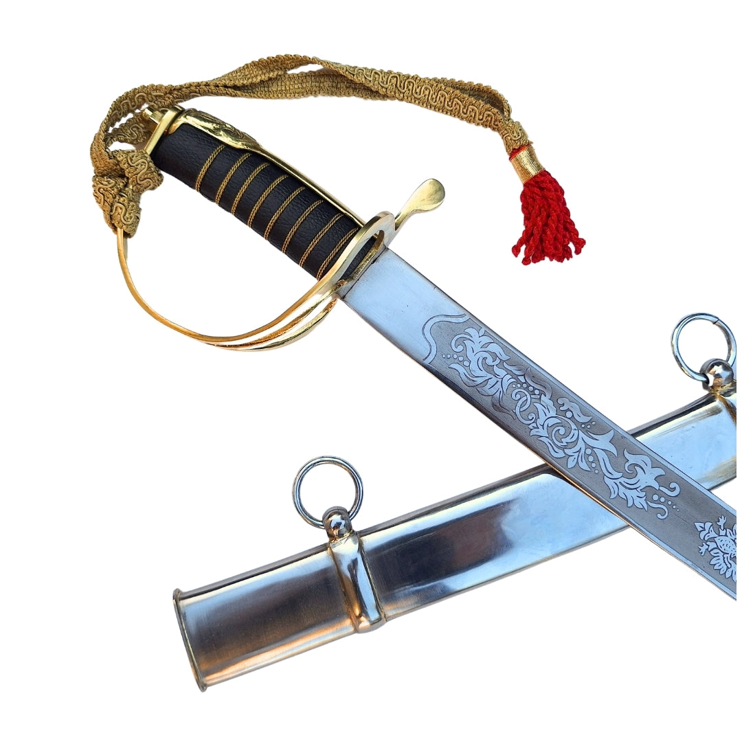 Réplica de sabre de cavalaria «Radziwiłłówka» de 1917 com a inscrição «Honra e Pátria» - gravação personalizada, presente elegante, aço não temperado, comprimento de 91 cm