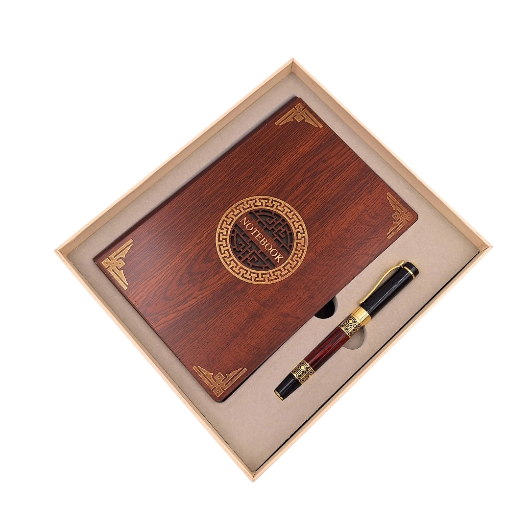 Conjunto de Presente Premium Exclusivo Caderno A5 com Capa de Madeira e Caneta – Personalização por Gravação, Ideal para Presente para Chefe, Professor, Artista – Castanho Escuro com Elementos Dourados