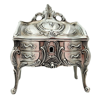 Caixa de Joias Metálica Prateada Retro 2056M com Possibilidade de Gravação - Presente Elegante para o Dia da Mãe ou Aniversário, Dimensões 9,7 x 10 x 6,7 cm, Estilo Rococó com Ornamentação Floral