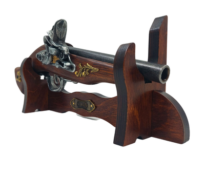 Réplica de Pistola Italiana do Século XVII em Suporte com Possibilidade de Personalização por Gravação - Elemento Decorativo Elegante para Presente, Feito de Madeira e Metal Polido, Comprimento 30 cm