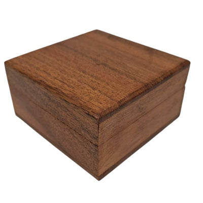Caixa de madeira para presentes, tipo porta-joias, 8x8 cm, com forro azul-marinho e personalizável com gravação