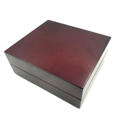 Caixa de presente em madeira 14 x 16 x 6,7 cm em cor cereja escura com forro de feltro e possibilidade de personalização por gravação