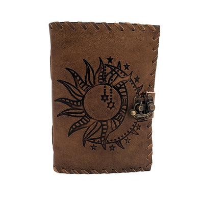 Caderno de pele retro Sol e Lua 200 páginas com possibilidade de personalização por gravação, bege e castanho, ideal para presente a artista ou amante da magia do quotidiano