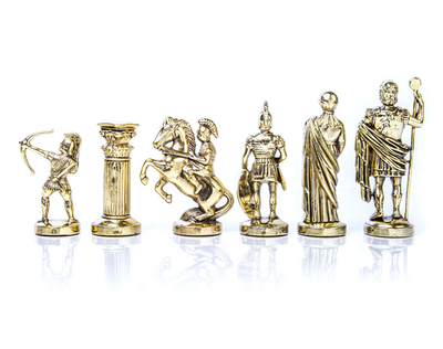 Xadrez em latão dourado-prateado com gravação – Presente exclusivo para ocasiões especiais – Dimensões 44x44cm, altura do rei 9,7cm, feito à mão, materiais luxuosos