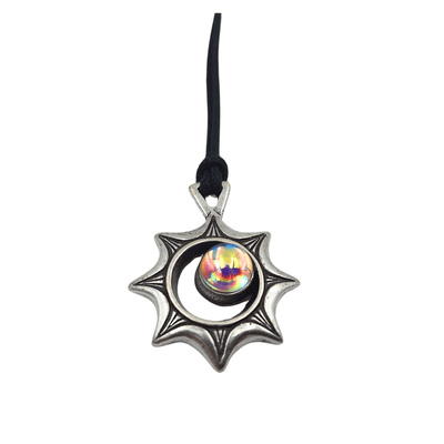 Colar Eclipse Solar com gravação – Ilusão Óptica com Cristais da Chéquia, Presente Personalizado para Viajantes, Zamak de Alta Qualidade, Comprimento Regulável 45-62 cm