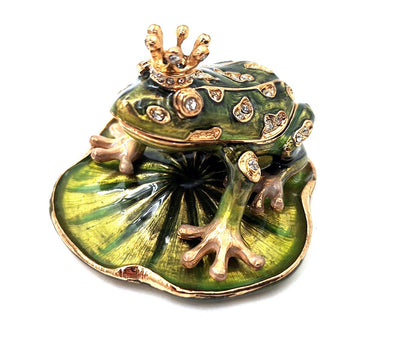 Caixa de presente exclusiva em metal em forma de rã com cristais, verde escuro e dourado, possibilidade de personalização por gravação, ideal para presente, dimensões 6,5x6,7x4,5 cm