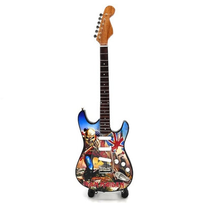 Mini guitarra decorativa Iron Maiden “The Trooper” em mogno - ornamento feito à mão para fãs de música