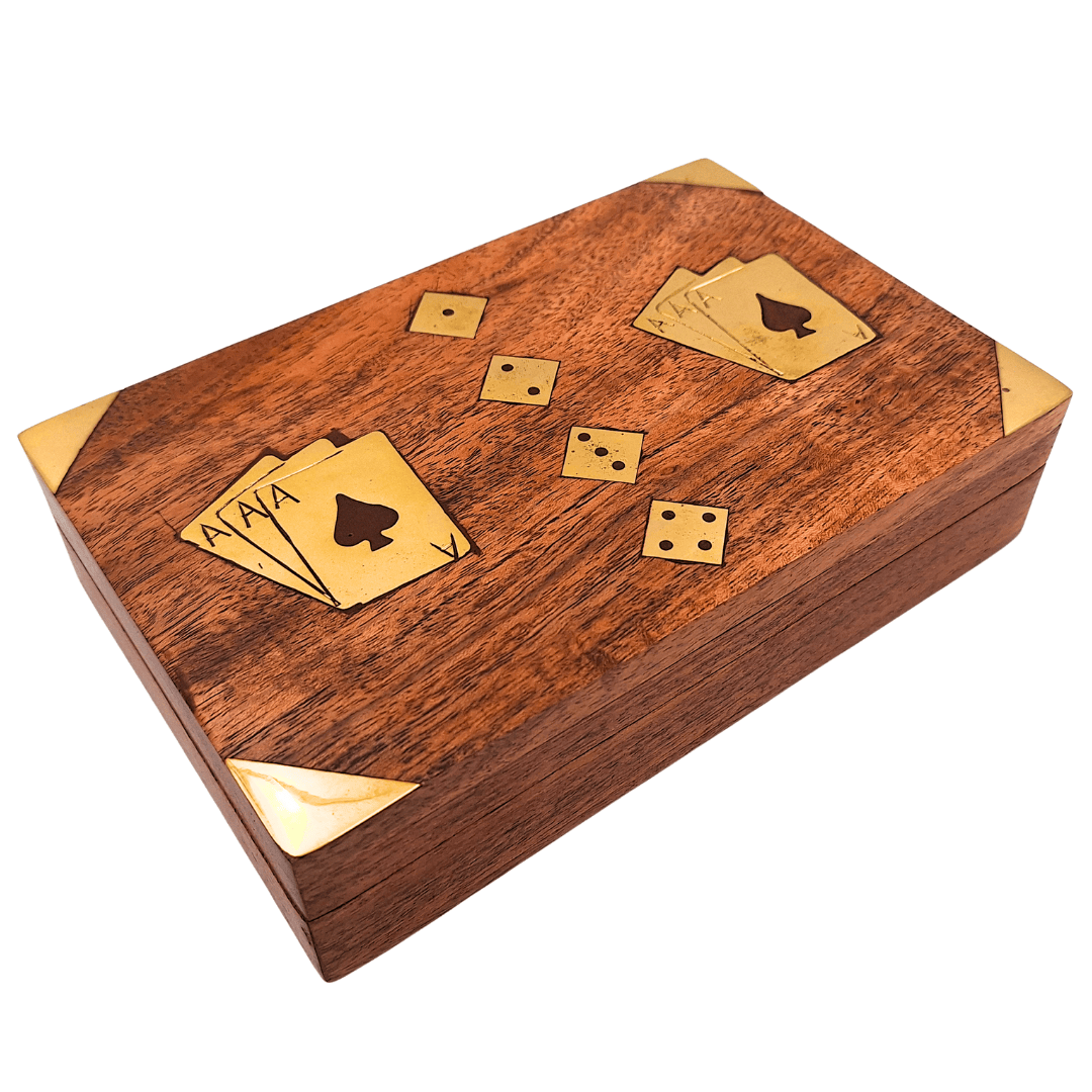 Conjunto Elegante para Jogo com Dois Baralhos e Dados em Estojo de Madeira com Decorações em Latão - Gravação Personalizada