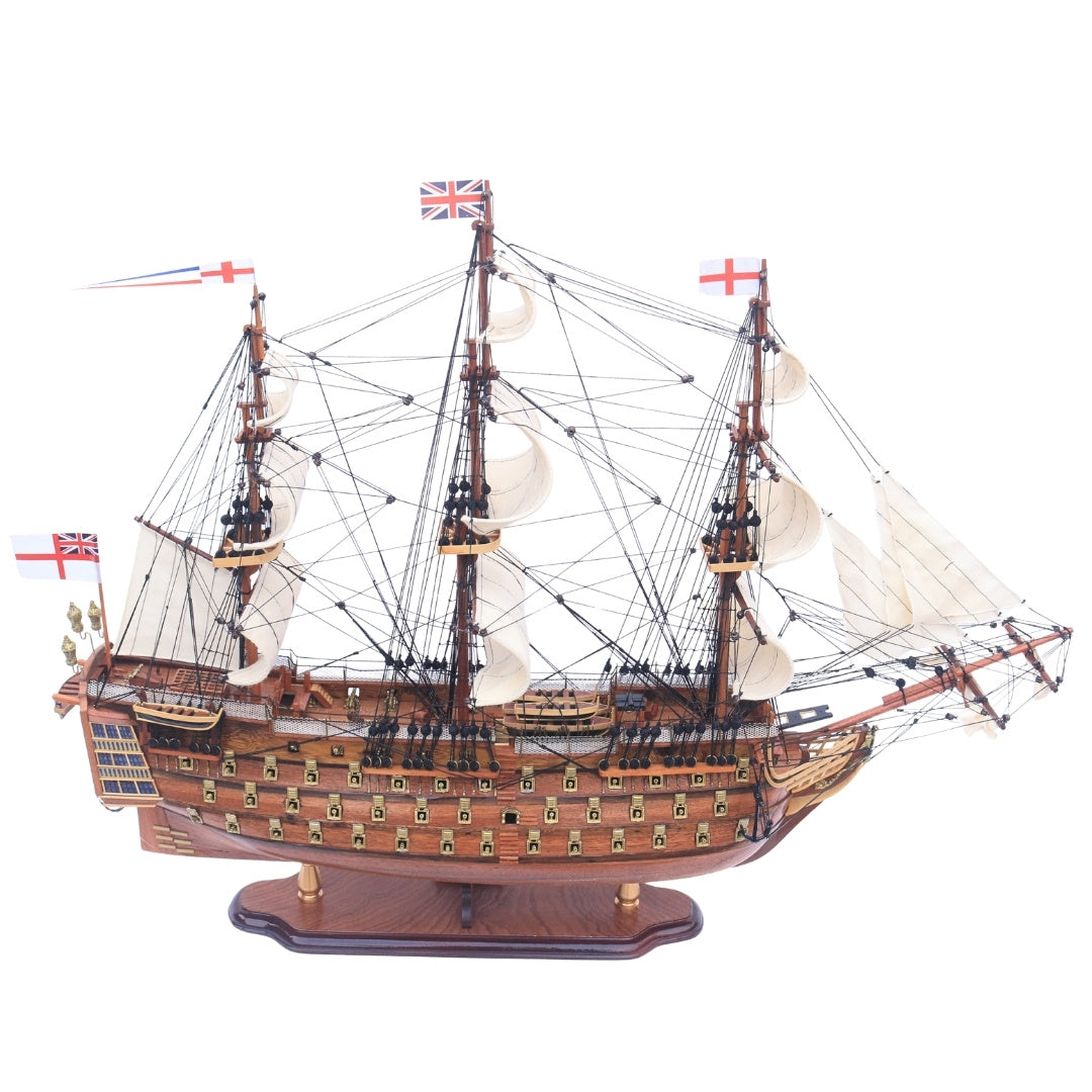 Grande modelo exclusivo do veleiro HMS Prince 94cm com possibilidade de personalização por gravação