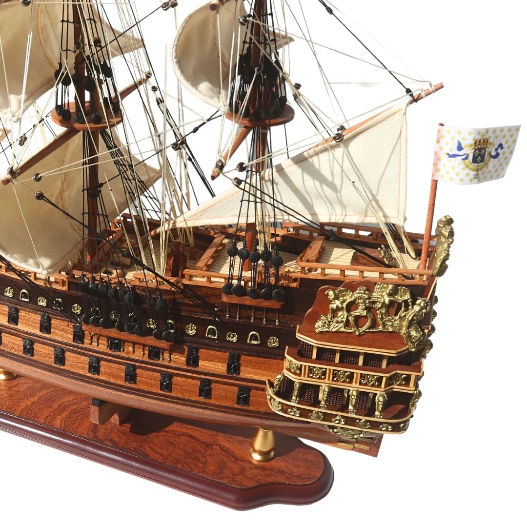 Modelo de luxo do veleiro Soleil Royal 65cm - SOL6, com possibilidade de personalização por gravação